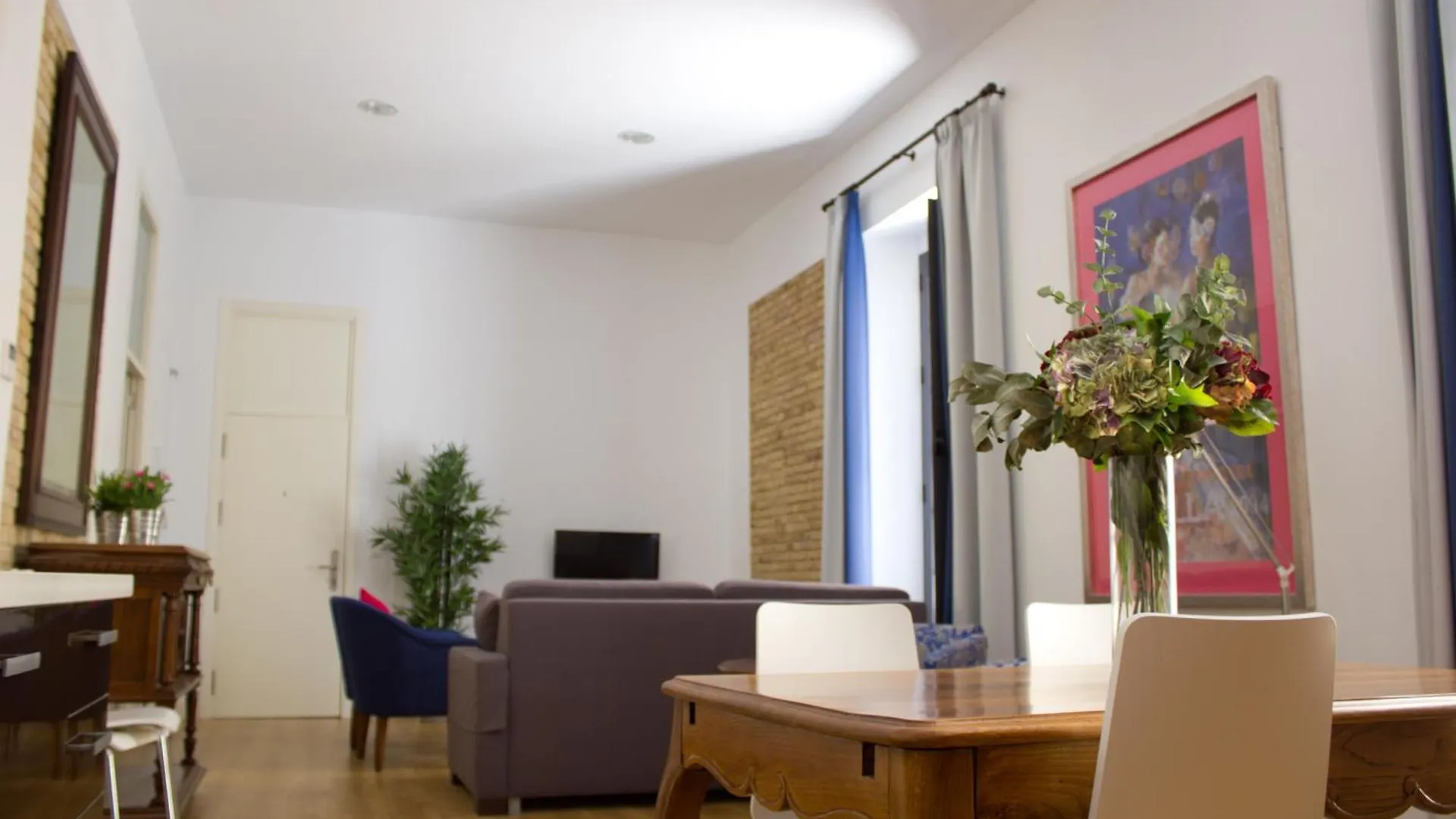 Life Apartments Alberto Lista Seville Spain