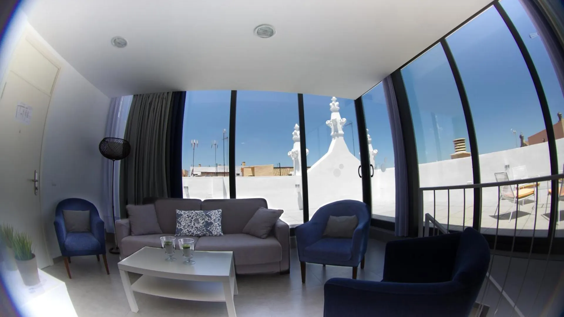 Life Apartments Alberto Lista Seville