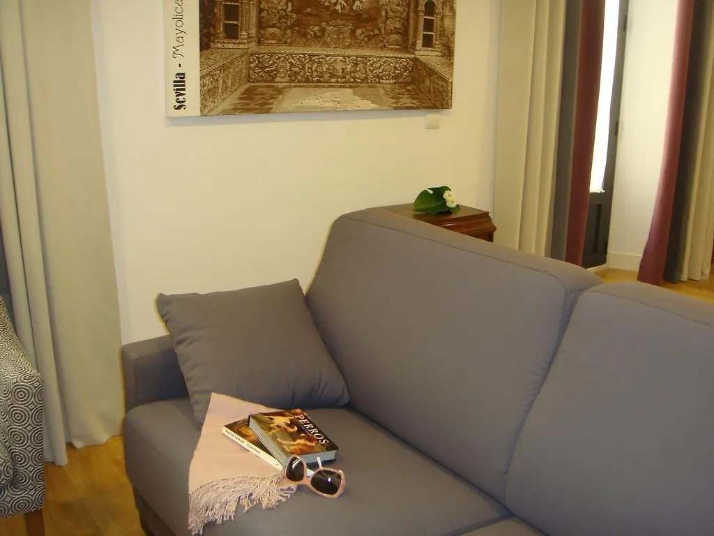 Life Apartments Alberto Lista Seville